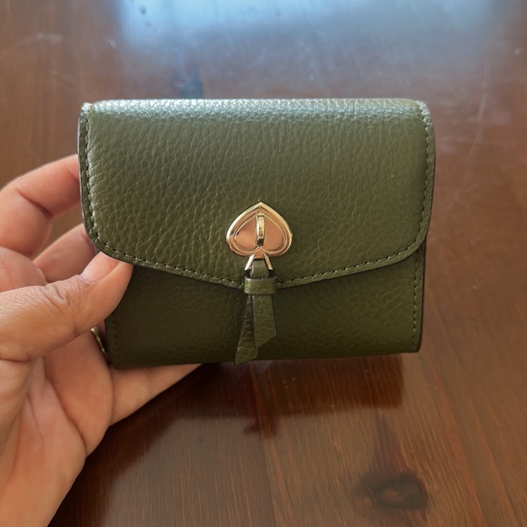 Olive green Kate Spade wallet - Picture 2 of 7
